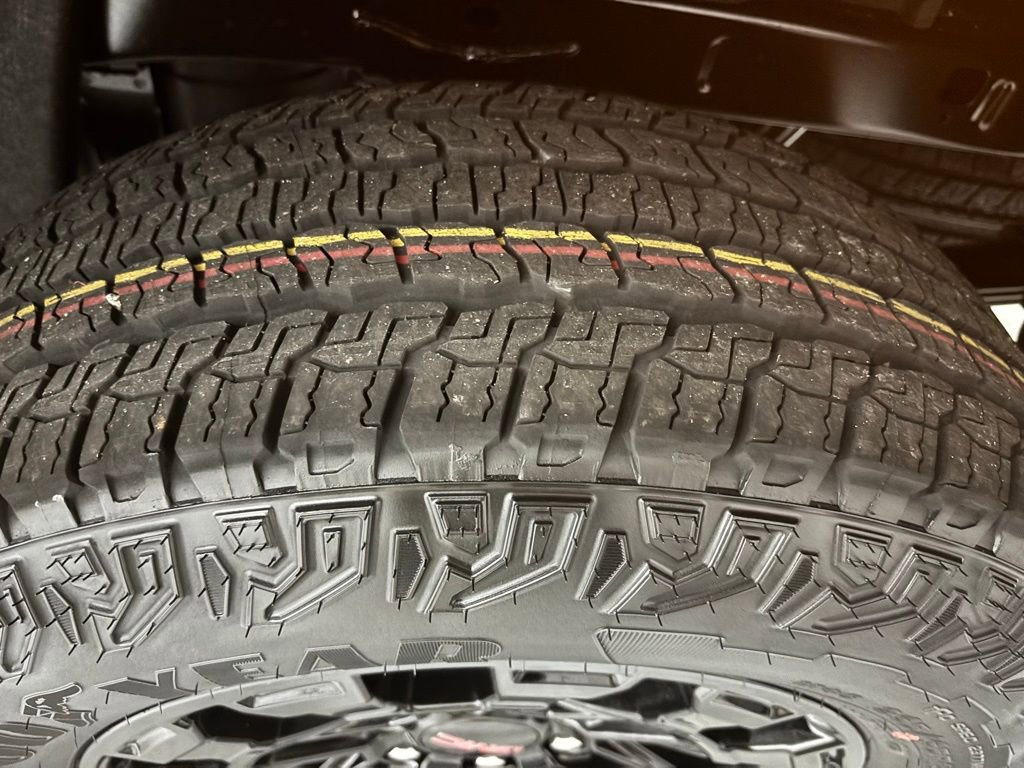 New 2026 GMC Canyon Elevation w/ Convenience Package image 7