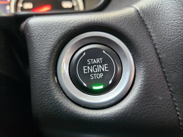 Used 2021 Chevrolet Suburban Premier w/ Premium Package RWD image 8