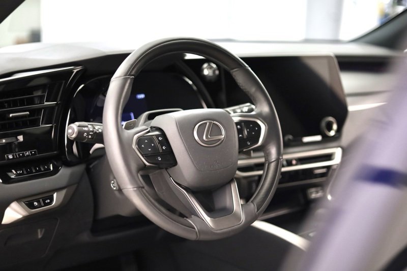 Used 2023 Lexus RX 350 AWD image 12