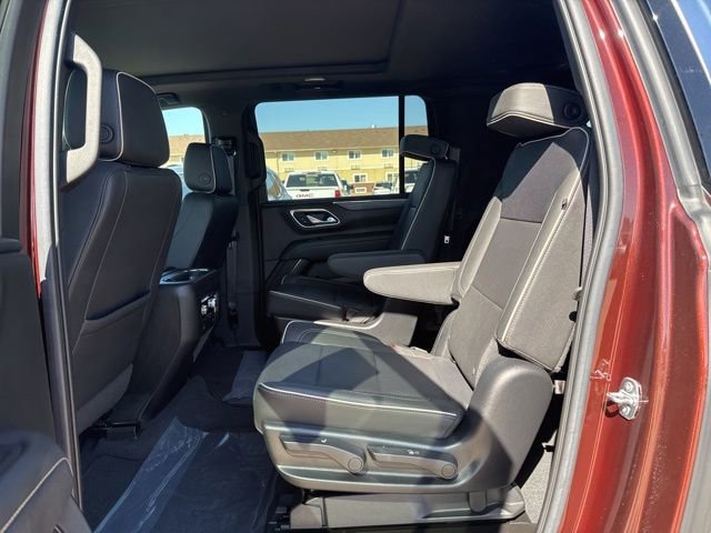 Used 2022 GMC Yukon XL SLT w/ SLT Premium Package AWD/4WD image 37