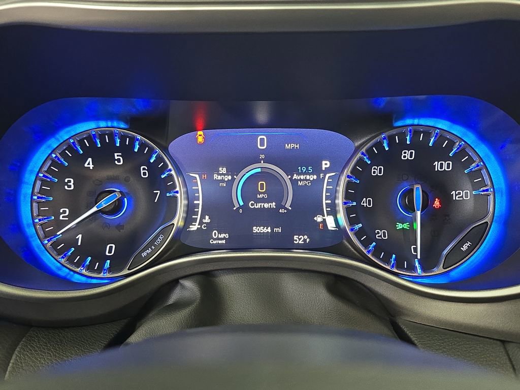Certified 2024 Chrysler Pacifica Touring-L FWD image 21