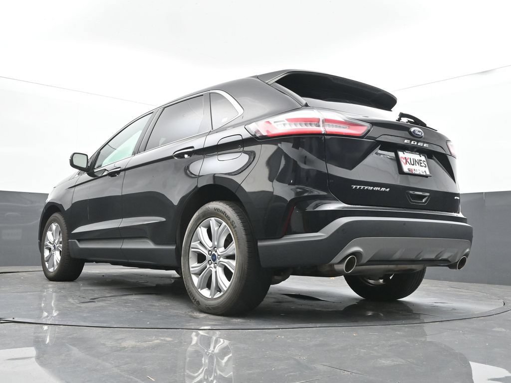 Used 2022 Ford Edge Titanium w/ Equipment Group 301A AWD/4WD image 35