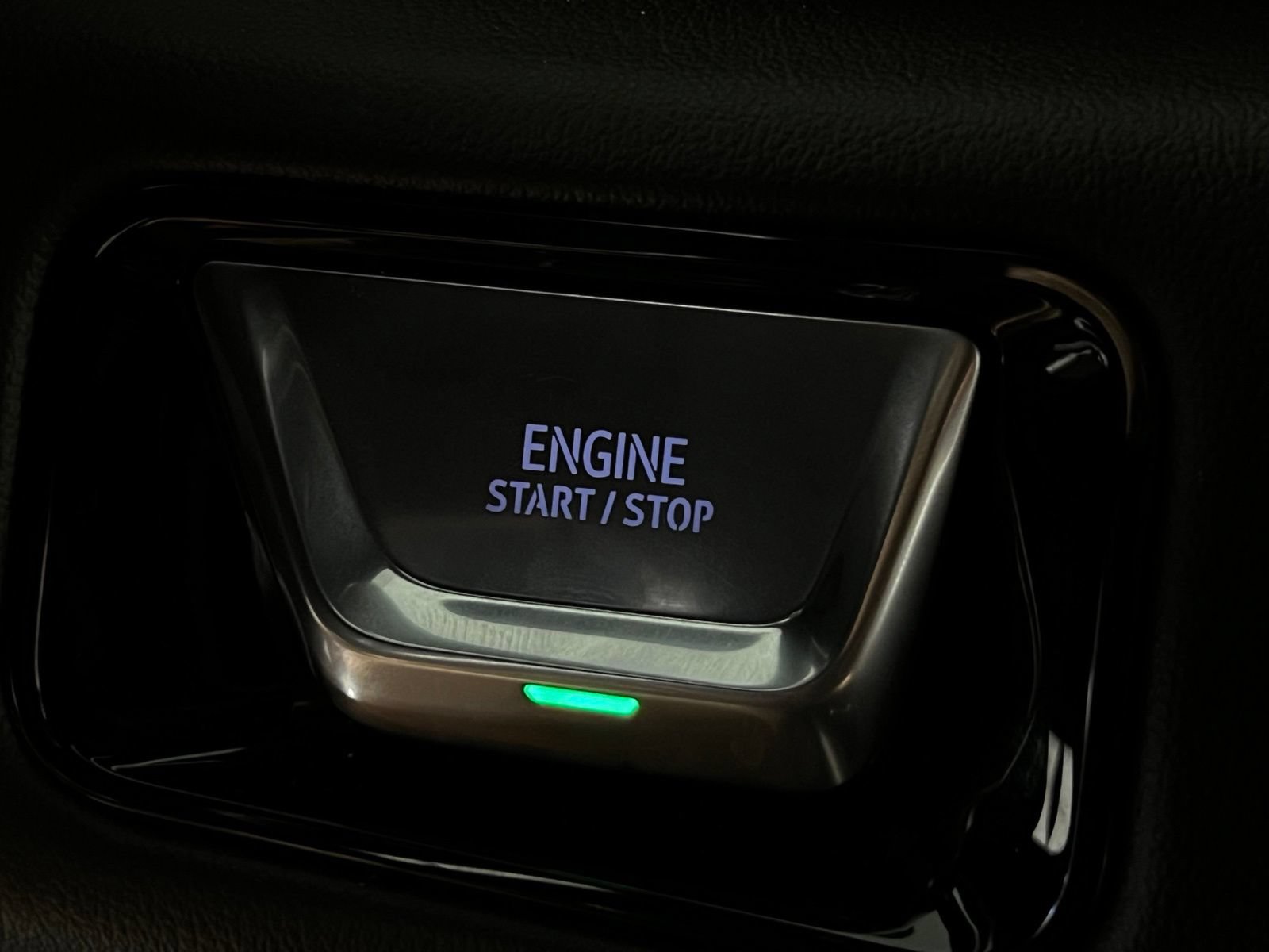 Used 2025 GMC Yukon Elevation AWD/4WD image 22