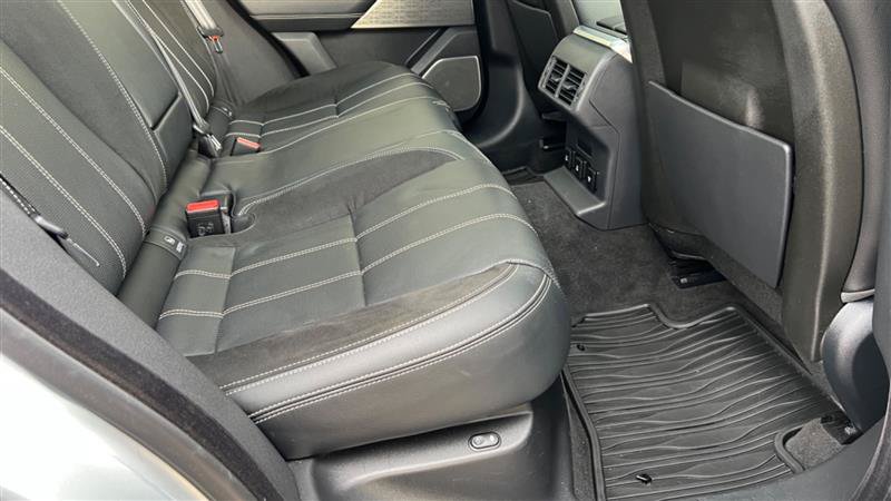 Used 2018 Land Rover Range Rover Velar S AWD/4WD image 62