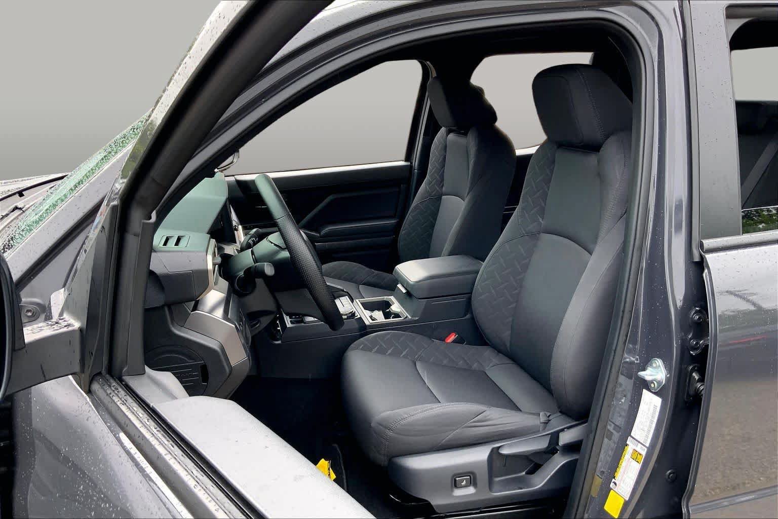 Used 2026 Toyota Tacoma SR5 AWD/4WD image 8