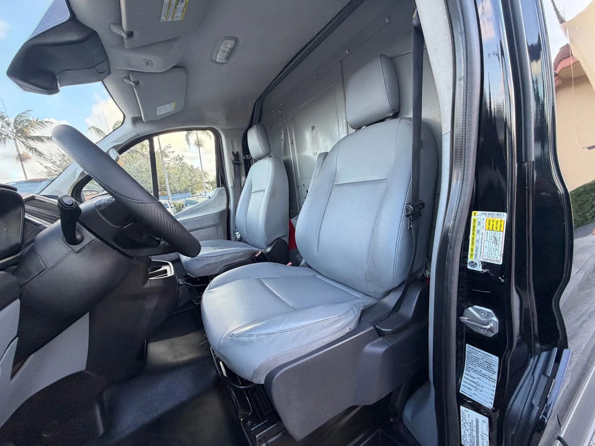Used 2018 Ford Transit 150 130 Low Roof w/ Exterior Upgrade Package RWD image 16