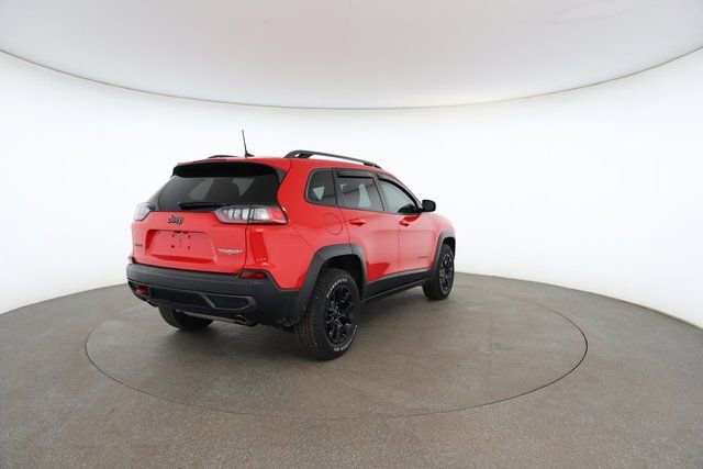 Used 2019 Jeep Cherokee Trailhawk w/ Cold Weather Group image 17