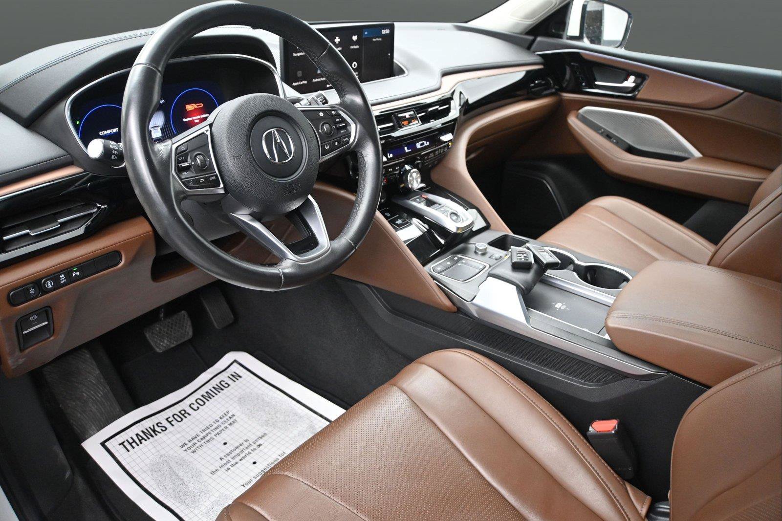 Used 2023 Acura MDX w/ Technology Package AWD/4WD image 2