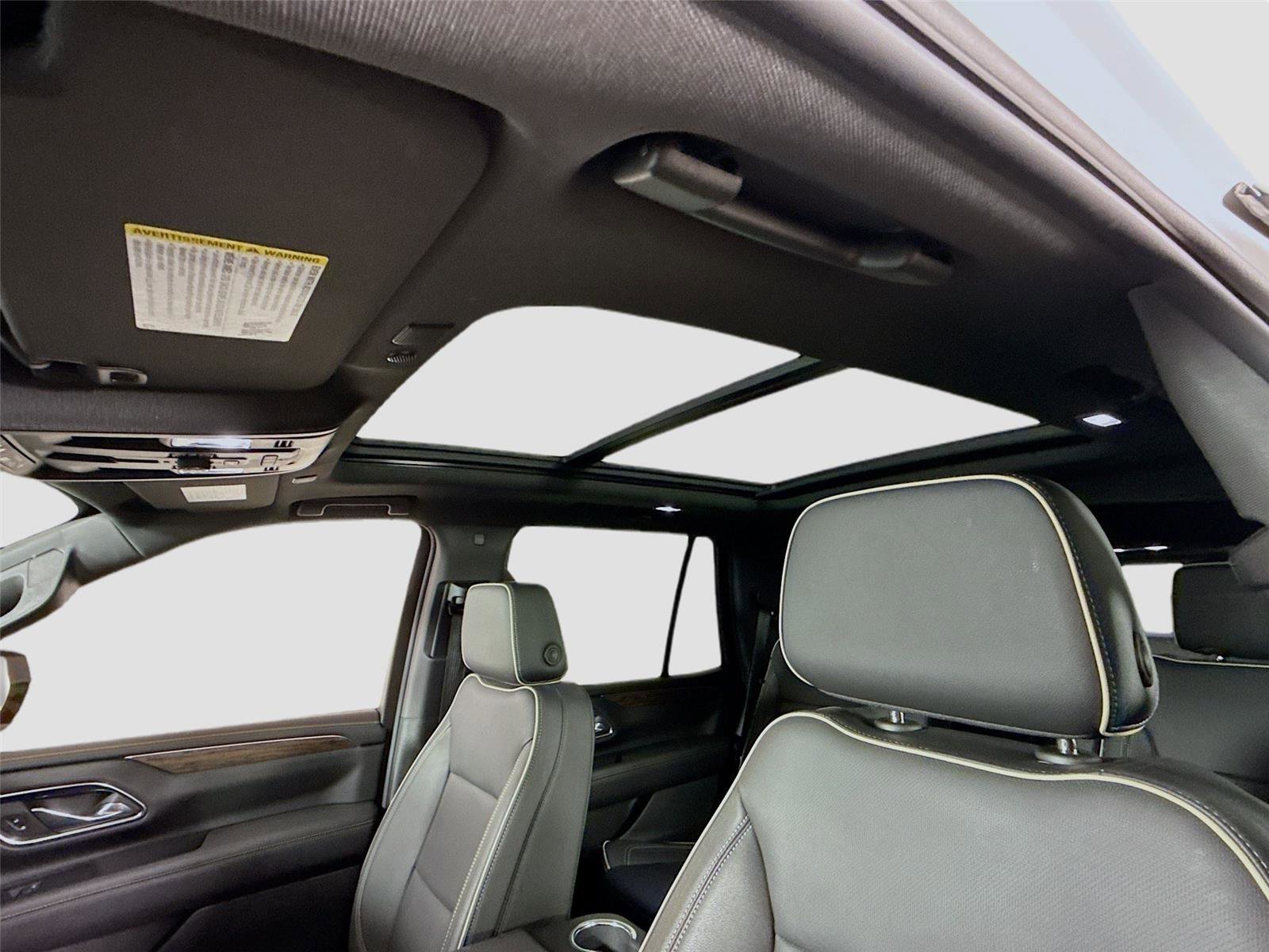 Used 2024 Chevrolet Tahoe Premier w/ Premium Package image 17