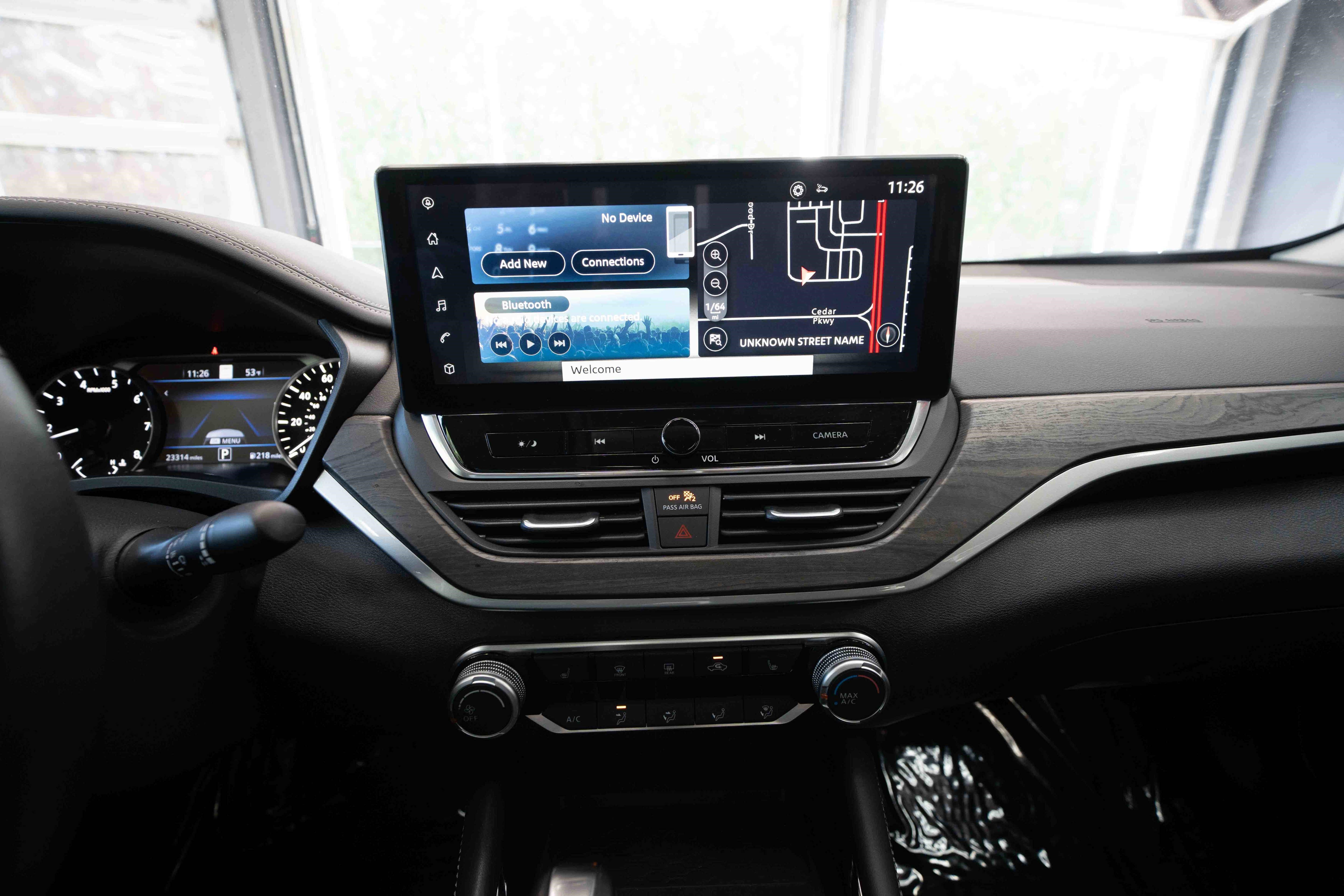 Used 2024 Nissan Altima 2.5 SV w/ SV Premium Package image 17