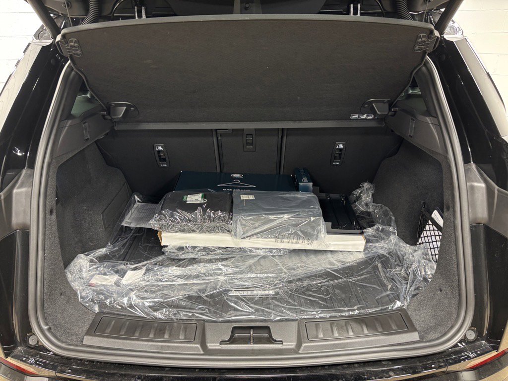 New 2026 Land Rover Range Rover Evoque S image 41