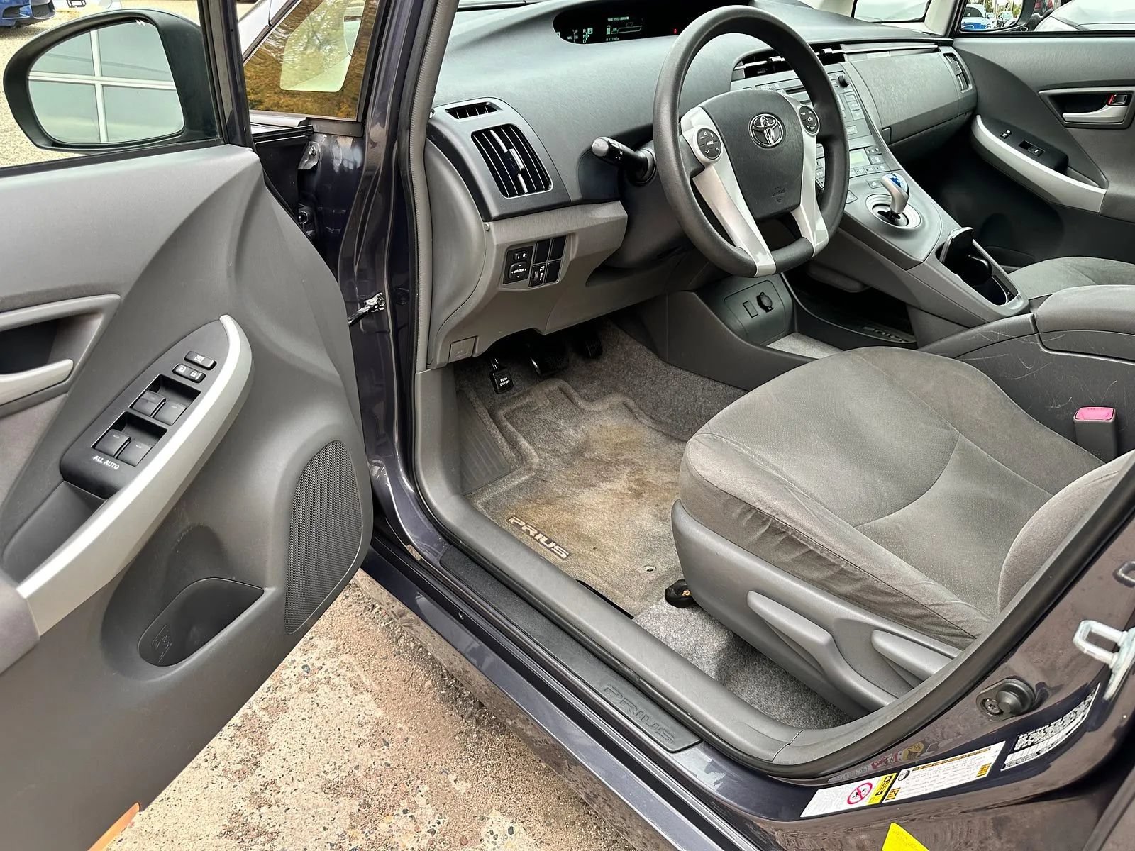 Used 2011 Toyota Prius Two FWD image 8