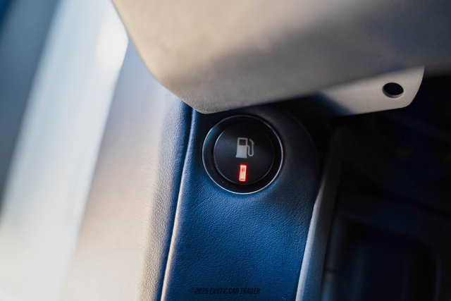 Used 2008 Aston Martin V8 Vantage Roadster 6-Speed image 62