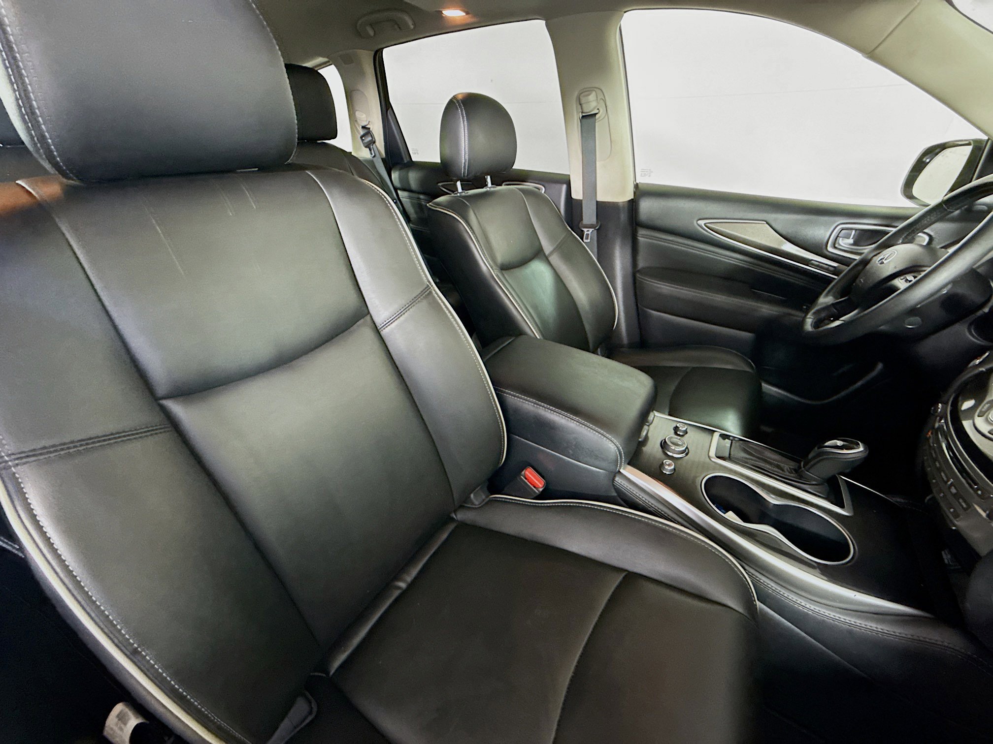 Used 2019 INFINITI QX60 Luxe image 37