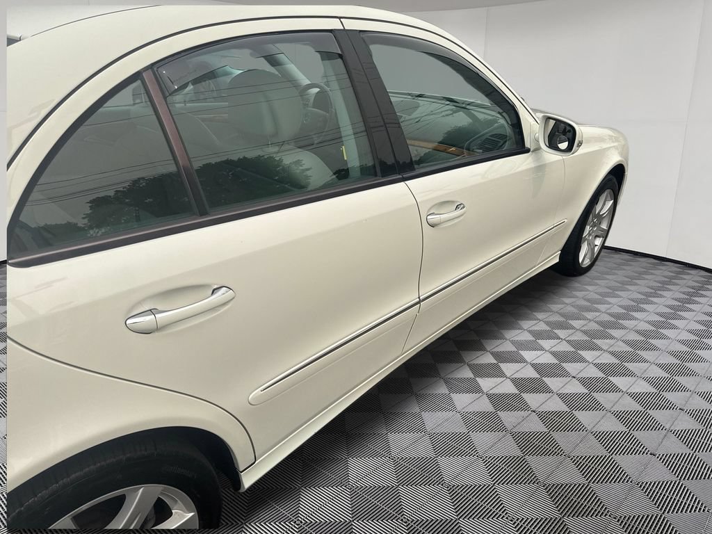 Used 2007 Mercedes-Benz E 350 4MATIC Sedan image 30