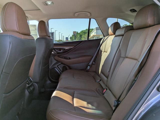 Used 2022 Subaru Outback Touring w/ Popular Package #2 image 13