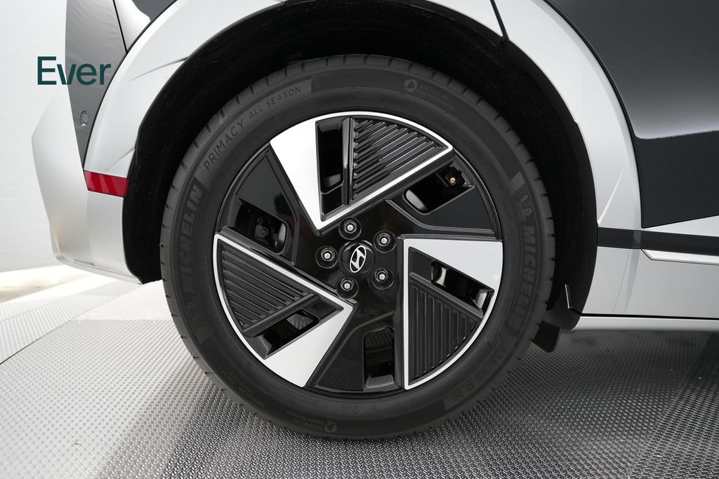 Used 2025 Hyundai Ioniq 5 Limited RWD image 19