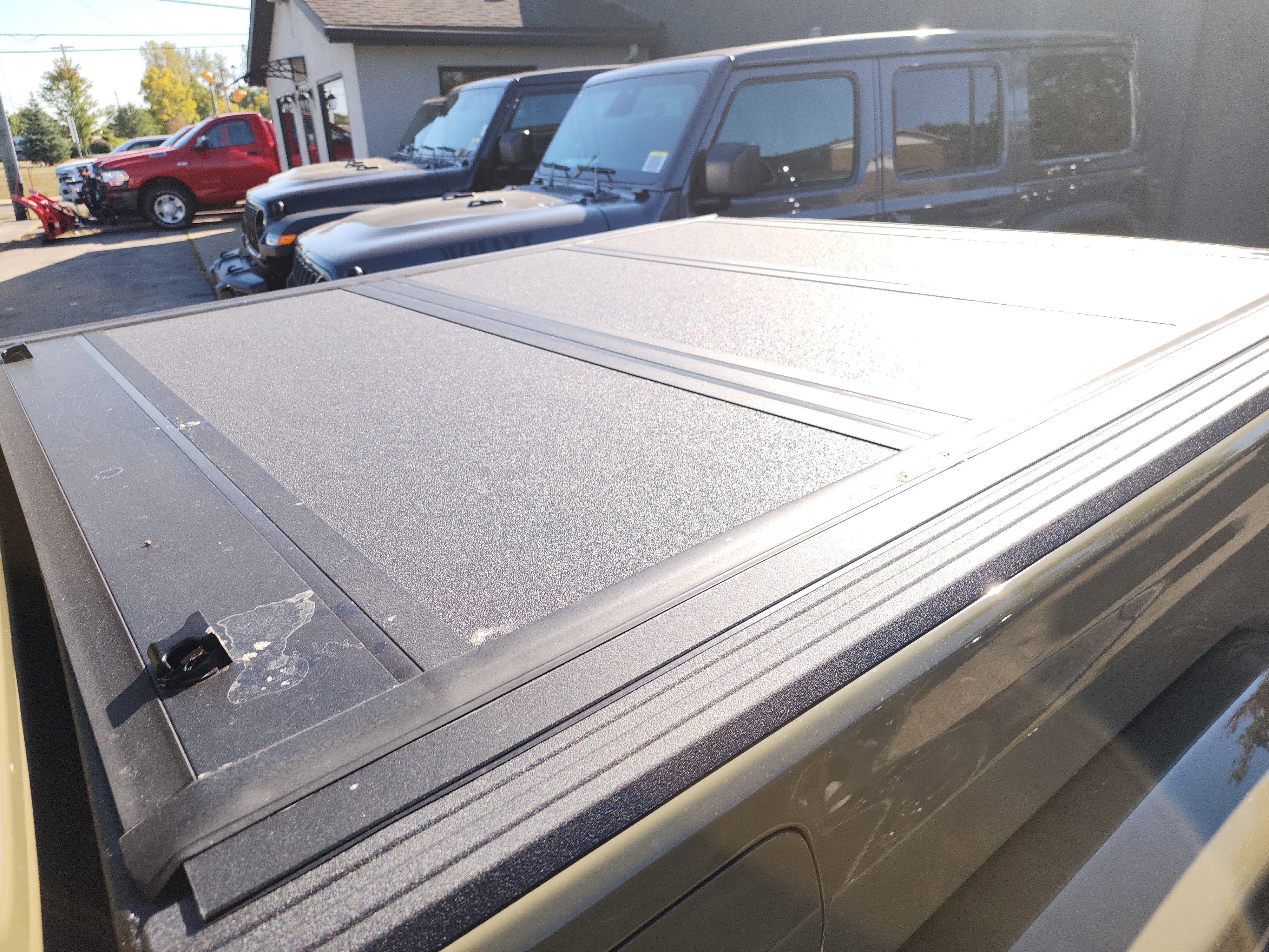 New 2025 Jeep Gladiator Rubicon image 15