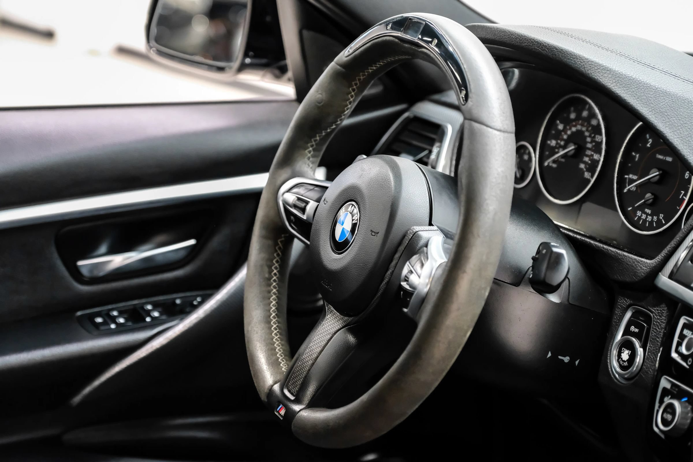 Used 2018 BMW 340i Sedan RWD image 18