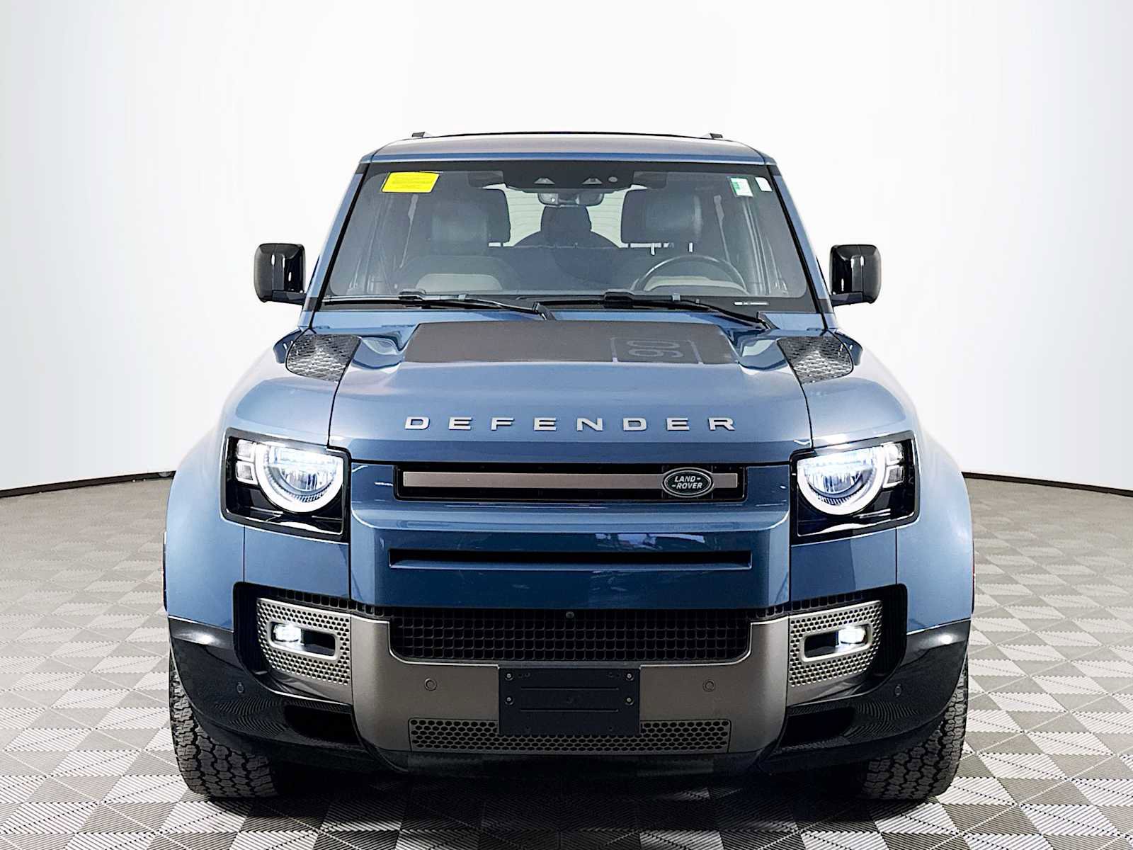 Used 2021 Land Rover Defender 90 X-Dynamic S image 2