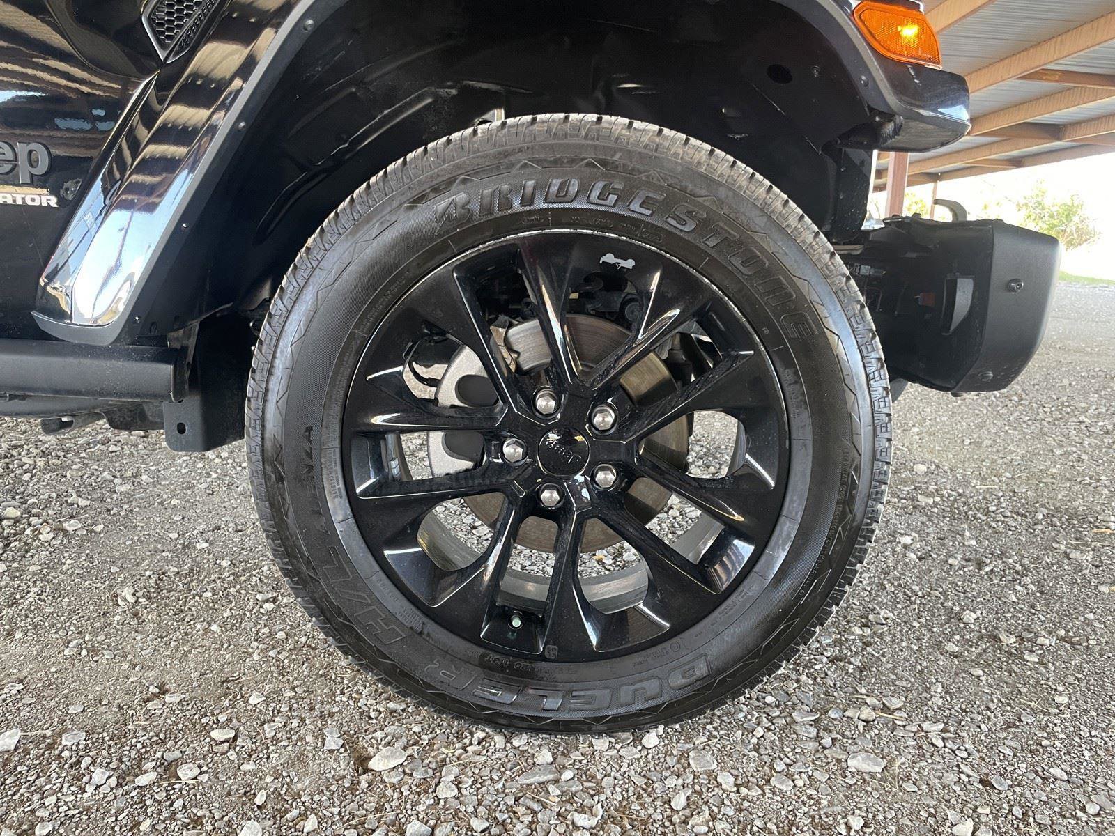 Used 2023 Jeep Gladiator Overland image 47