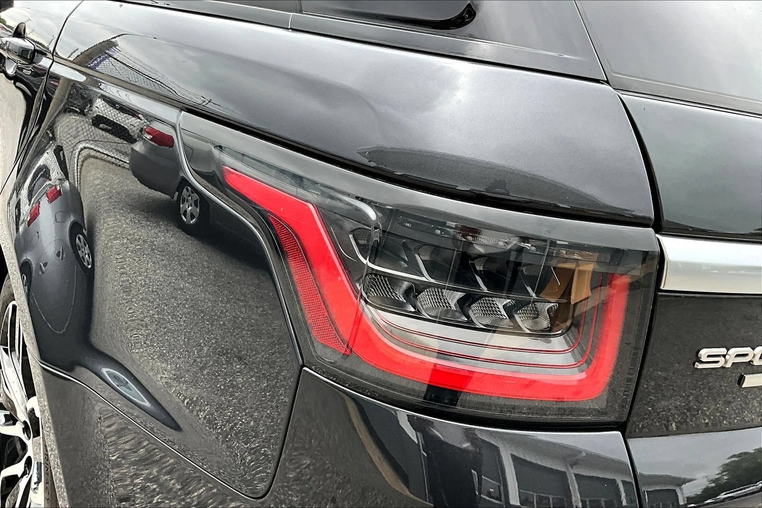 Used 2019 Land Rover Range Rover Sport HSE AWD/4WD image 22