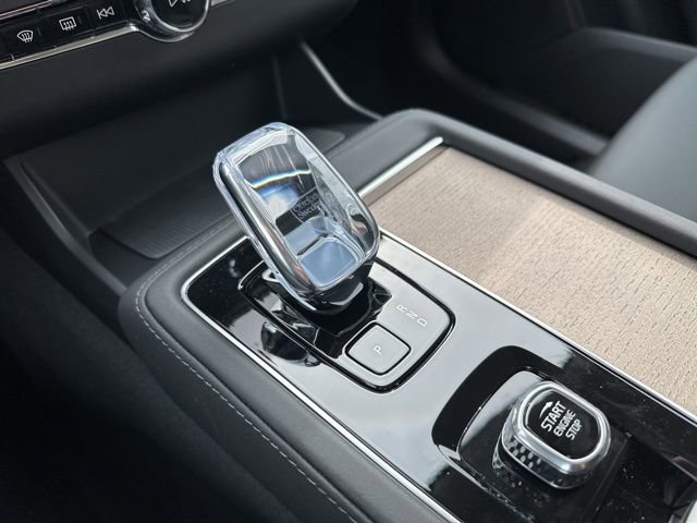New 2026 Volvo XC90 B6 Plus w/ Protection Package image 15