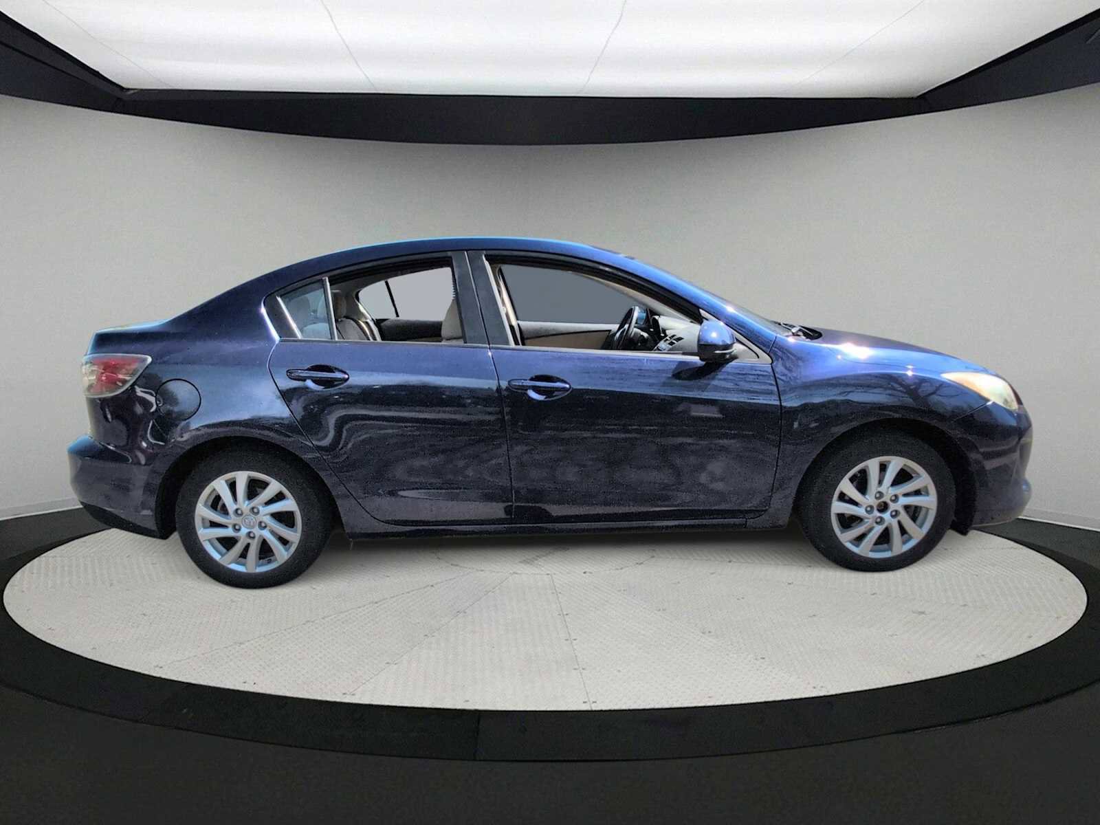 Used 2012 MAZDA MAZDA3 i Touring image 9