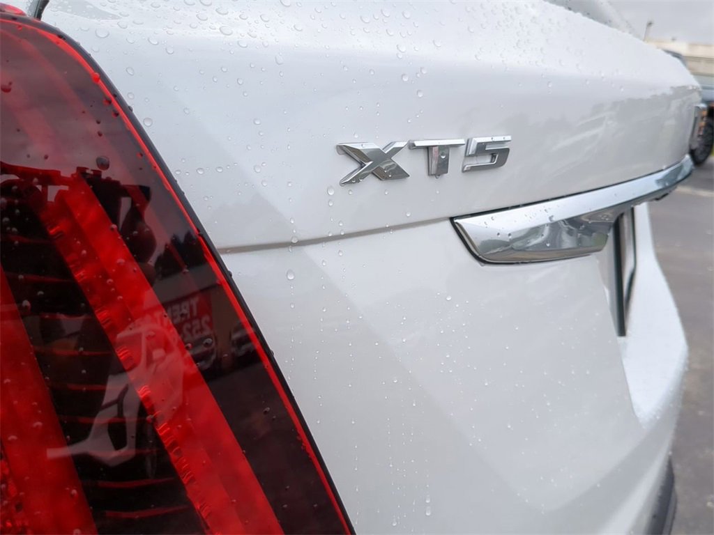 New 2025 Cadillac XT5 Luxury image 31