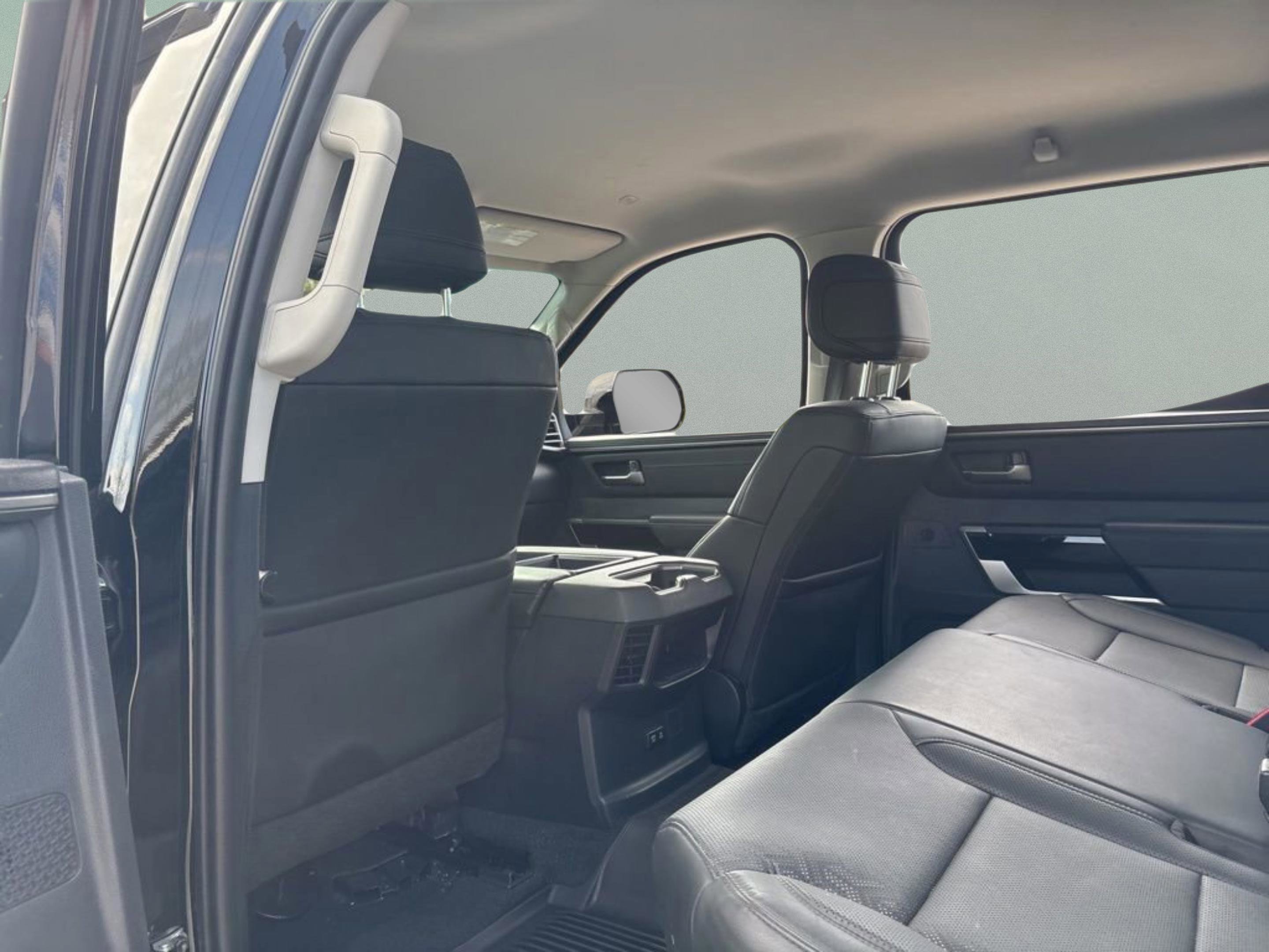 Used 2024 Toyota Tundra Limited image 28