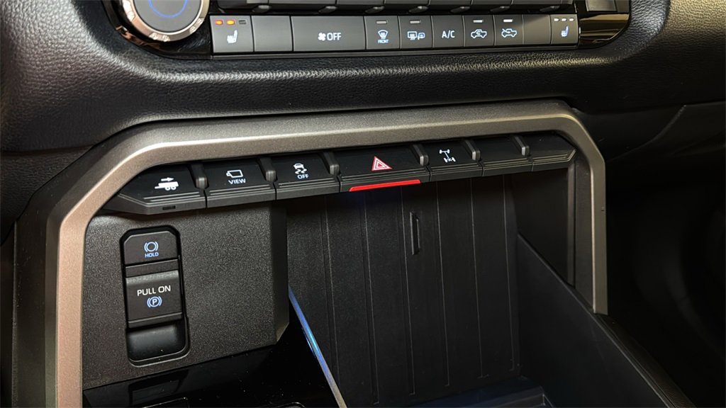 Used 2022 Toyota Tundra SR5 image 29