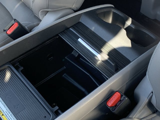 Used 2018 Honda Odyssey Elite image 13