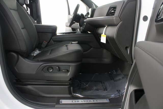 New 2026 Chevrolet Suburban Z71 w/ Z71 Off-Road Package image 28