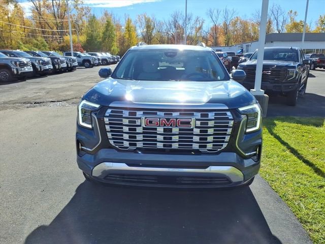 New 2026 GMC Terrain Denali w/ LPO, Floor Liner Package image 8