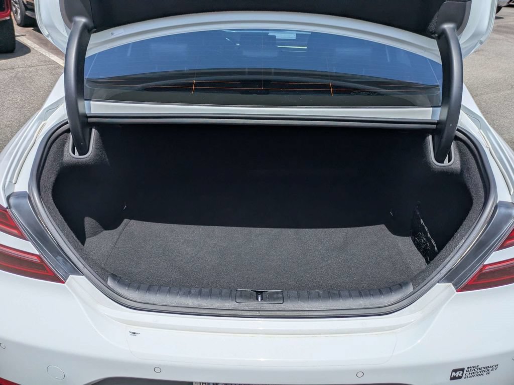 Used 2022 Genesis G70 3.3T RWD image 13