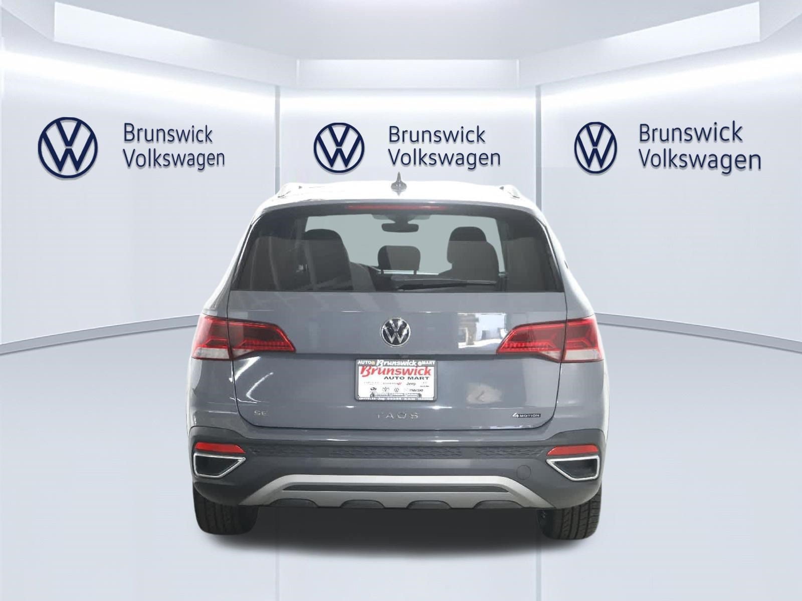 Certified 2023 Volkswagen Taos SE w/ Panoramic Sunroof Package AWD/4WD image 43