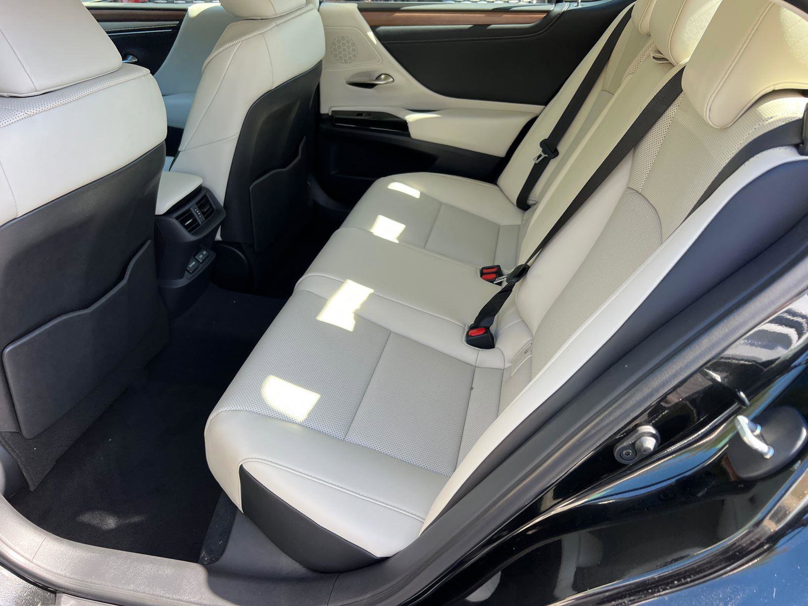 New 2025 Lexus ES 350 w/ Premium Package image 15