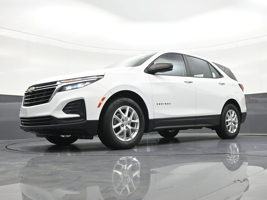 Used 2022 Chevrolet Equinox LS FWD image 23
