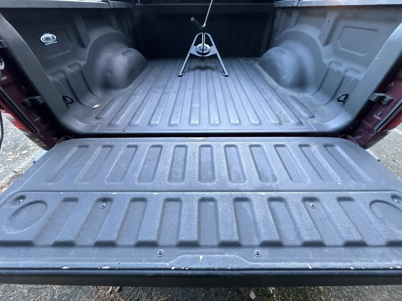 Used 2019 RAM 1500 Laramie AWD/4WD image 29