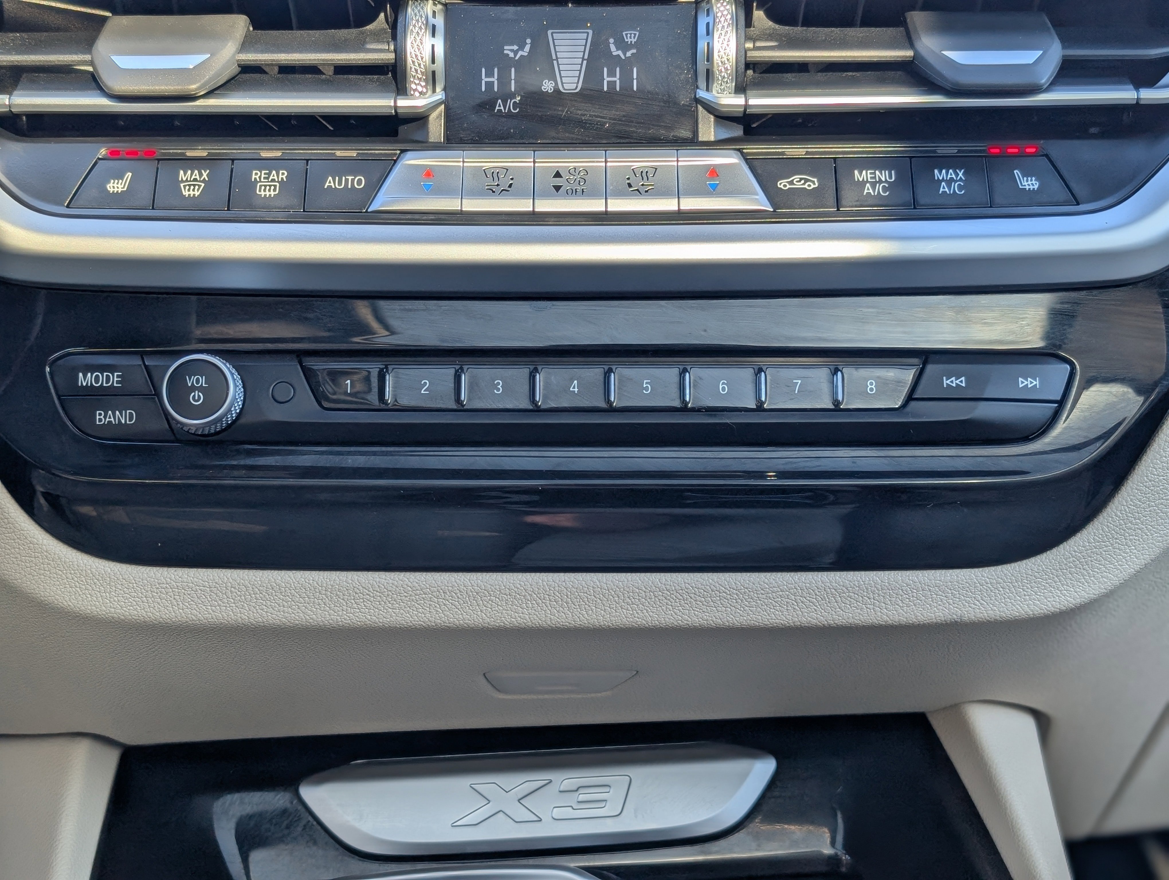 Used 2022 BMW X3 xDrive30i w/ Premium Package 2 image 23