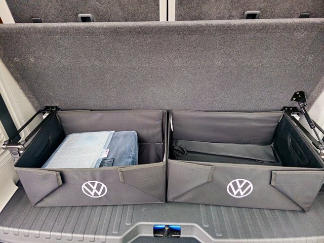 New 2025 Volkswagen ID. Buzz 1st Edition image 32