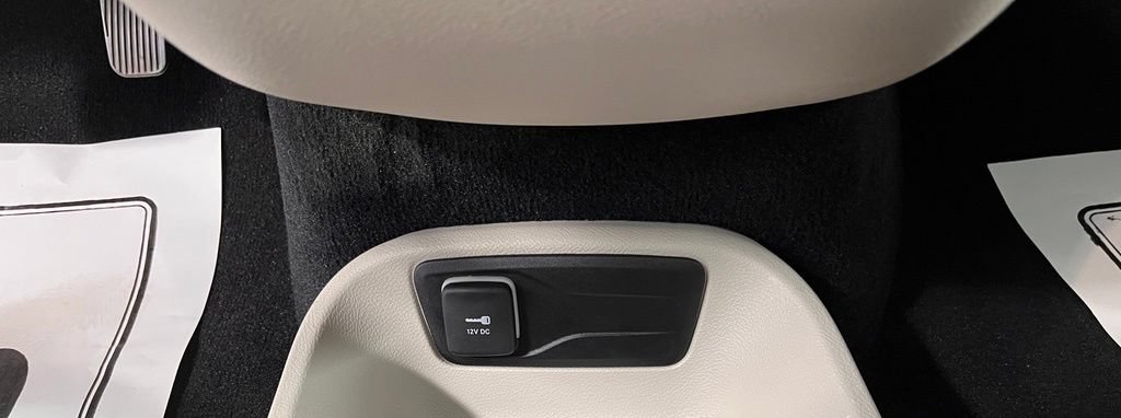 Used 2023 Chrysler Pacifica Touring-L AWD/4WD image 42