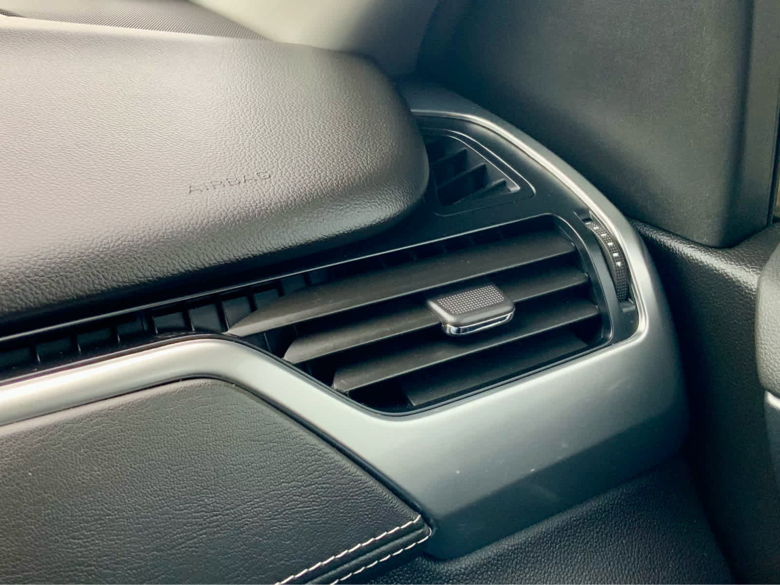 Used 2020 Chevrolet Tahoe Premier image 55