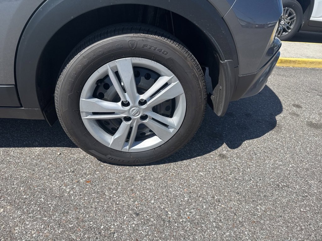 Used 2024 Nissan Kicks S image 9