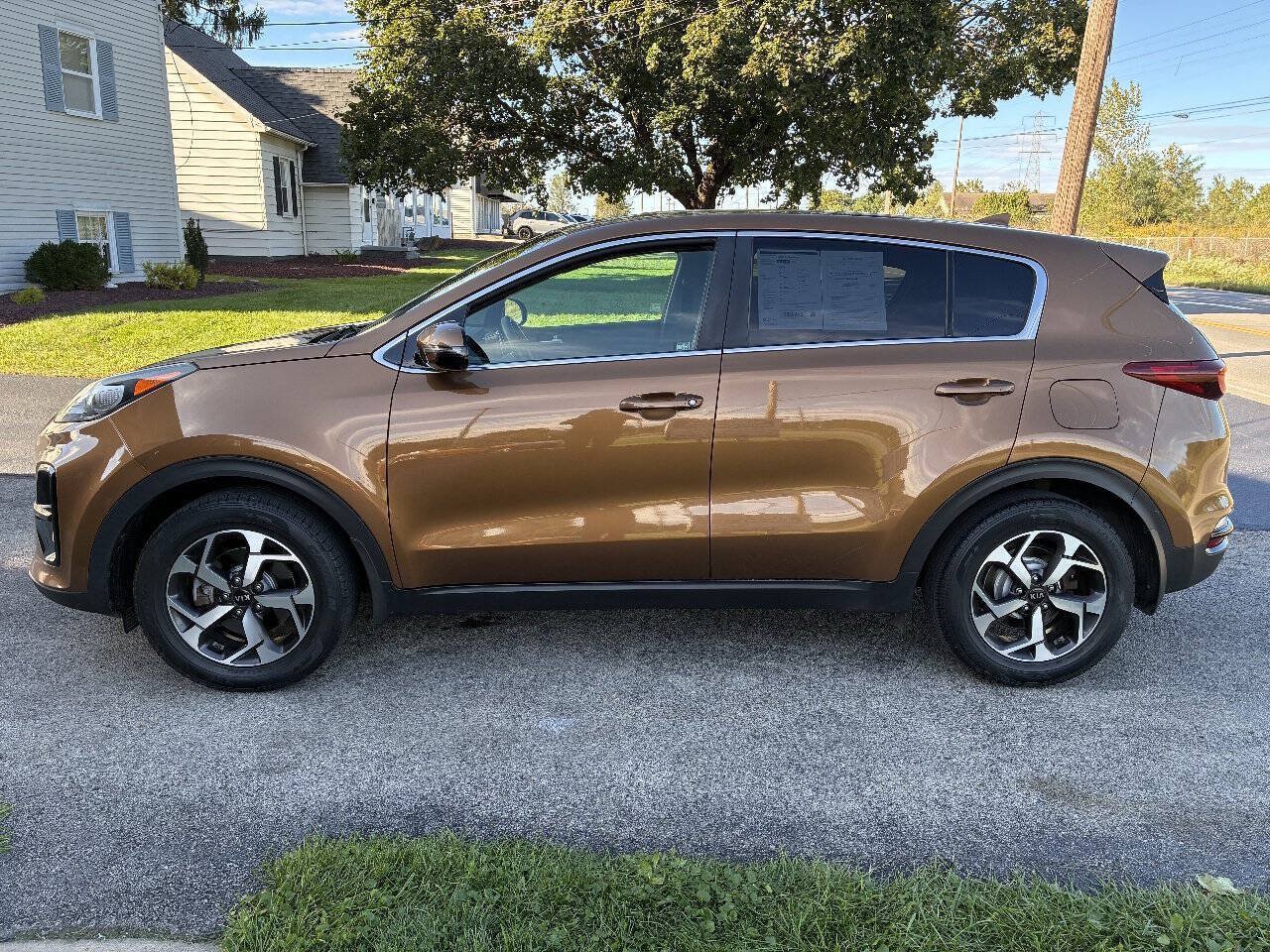 Used 2020 Kia Sportage LX w/ LX Popular Package FWD image 3