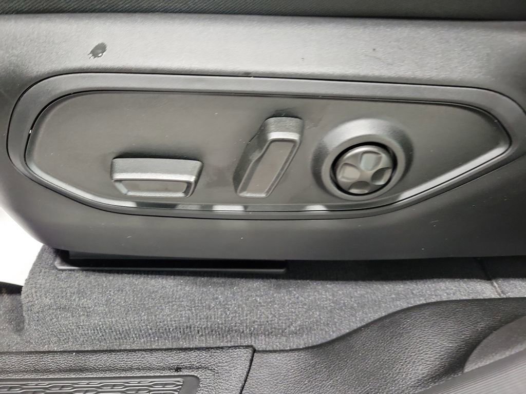 New 2026 Jeep Grand Cherokee Limited w/ Limited Altitude Package image 10