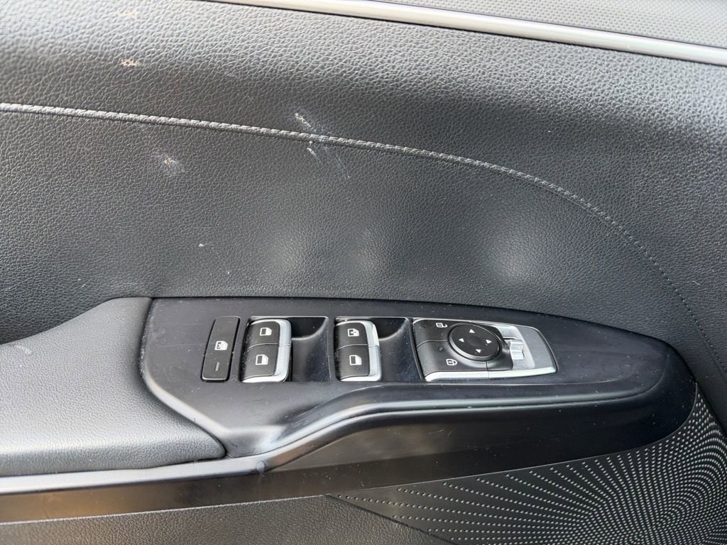 Used 2021 Kia K5 LX image 17