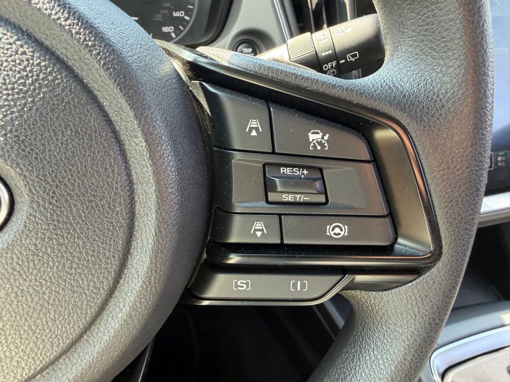 Used 2025 Subaru Crosstrek 2.0i Premium image 33