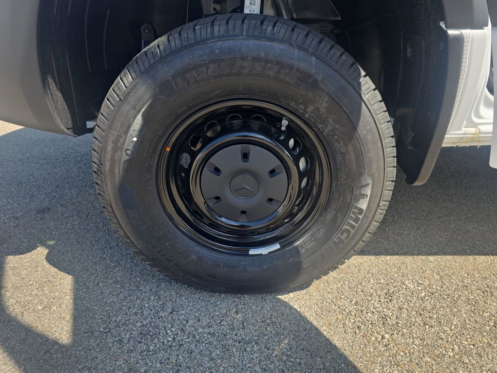 New 2026 Mercedes-Benz Sprinter 2500 image 24
