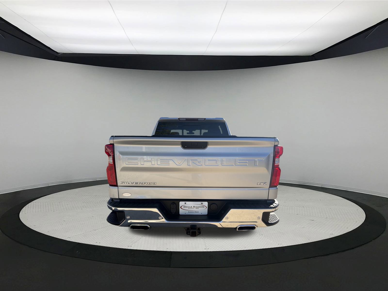 Used 2021 Chevrolet Silverado 1500 LTZ w/ Safety Package II AWD/4WD image 6